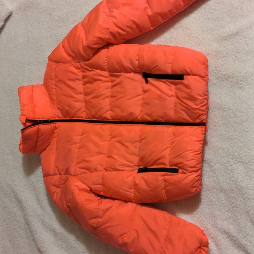Girl puff jacket Sz 12-13 (NWOT)